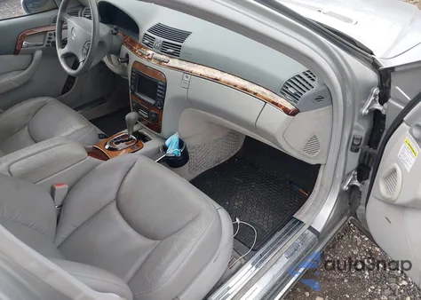 2003 Mercedes-Benz S 500 z USA, uszkodzony, nr VIN WDBNG75J73A320019